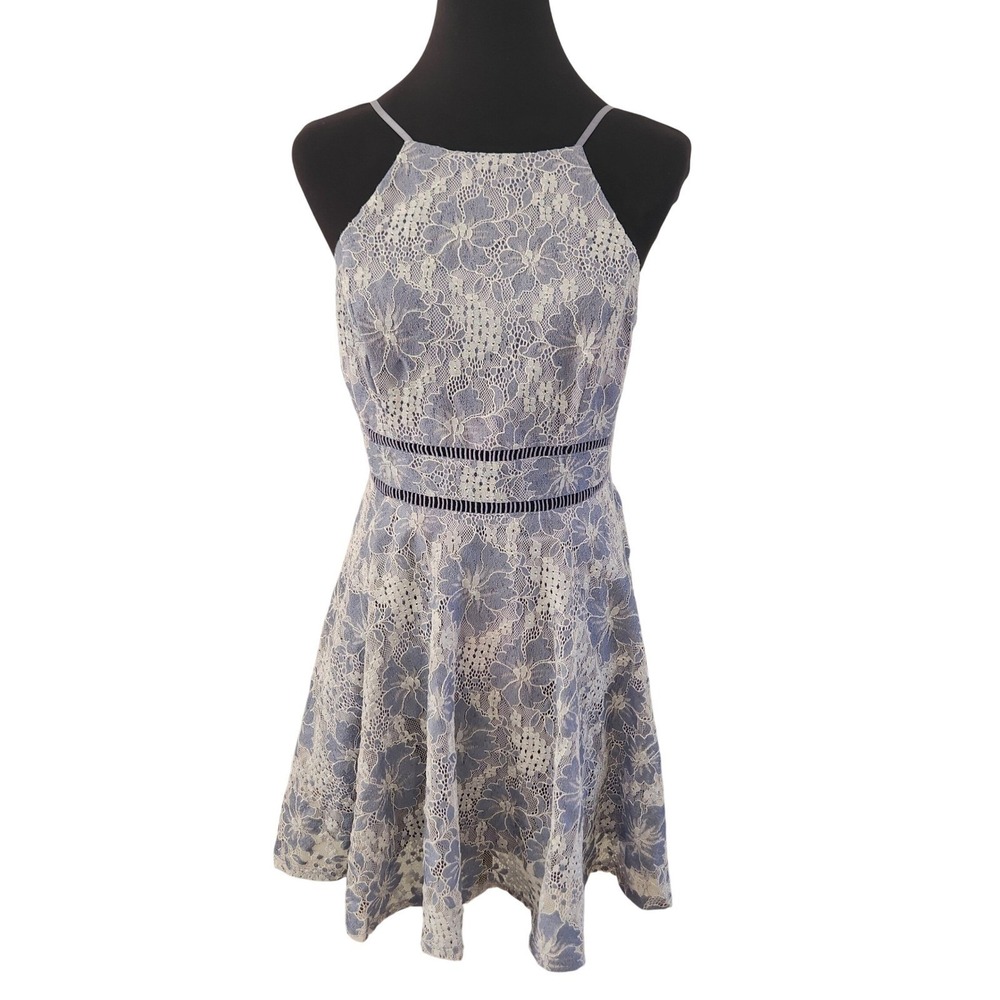 City Triangles Blue & White Lace Halter Mini Dress Illusion Waist 13 jr - Picture 1 of 8